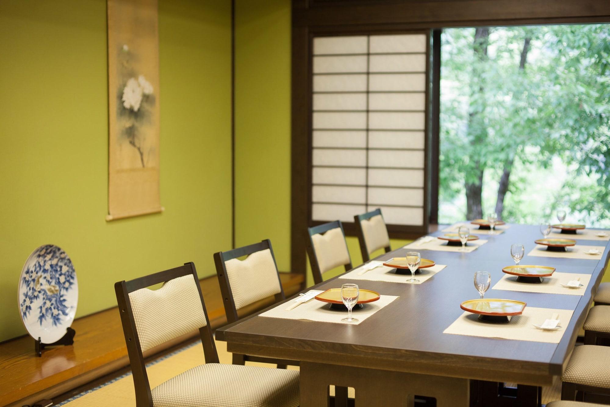 Okutamaji Hotel Ome Ngoại thất bức ảnh